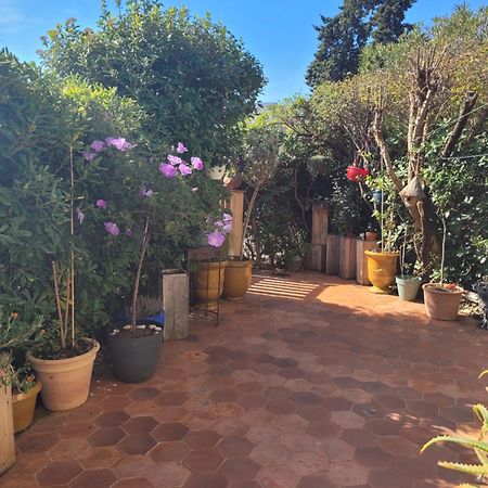 Maison De Vacances A L'Ayguade Classee 3 Etoiles, Climatisee,3Mn A Pied Plage Et Restos ,5Mn Aeroport, 10Mn Gare Hyeres Exterior photo