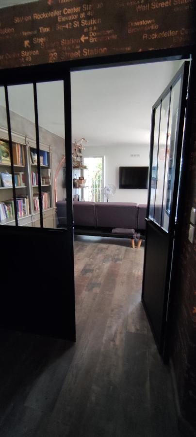 Maison De Vacances A L'Ayguade Classee 3 Etoiles, Climatisee,3Mn A Pied Plage Et Restos ,5Mn Aeroport, 10Mn Gare Hyeres Exterior photo